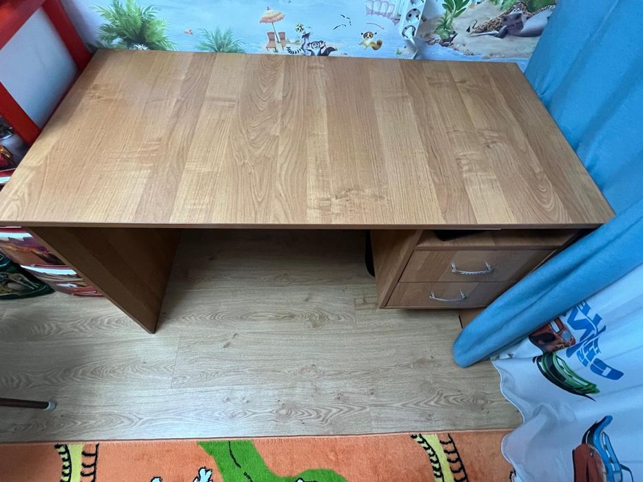 Продам рабочий офисный компьютерный стол