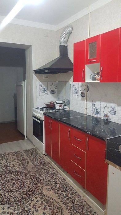 Сдается 2х комнатная квартира 
С обстановкой 
В горде Алмалыке