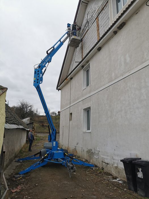 închiriez nacelă foarfecă, nacelă articulată 4x4 și nacelă tractabilă