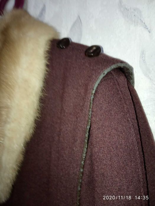 Пальто с норкой, р 52.