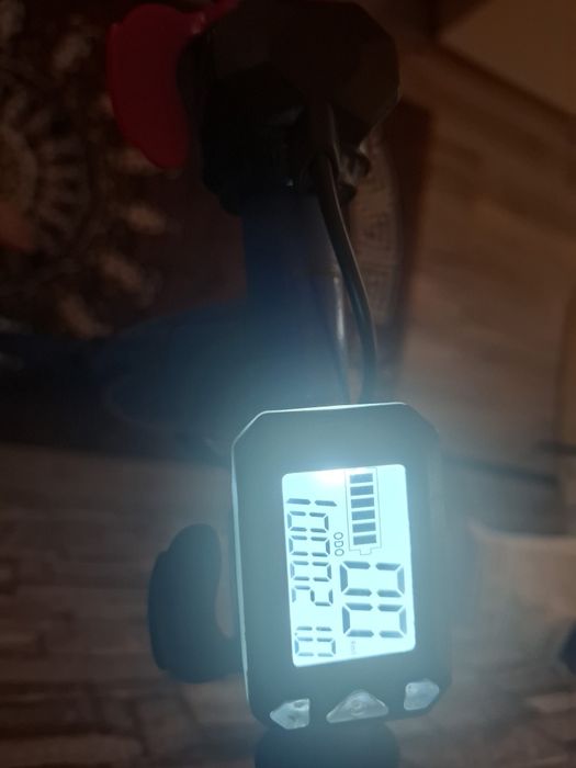 De vânzare trotineta electrica sky rider folosita