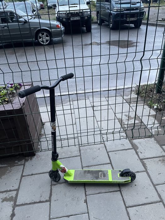 трюковой самокат парк