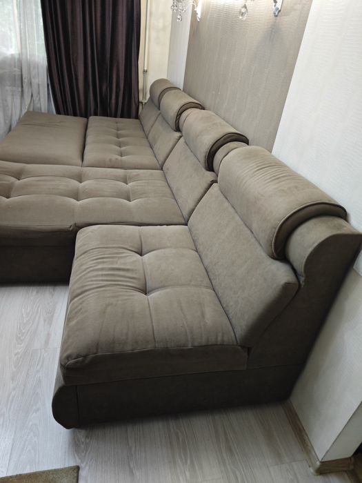 Продам диван с секцией и креслом