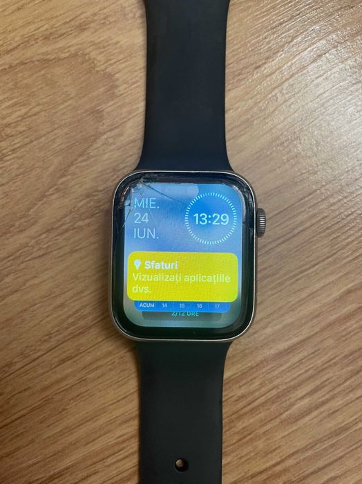 Apple Watch Seria 5 - 44 mm Functional