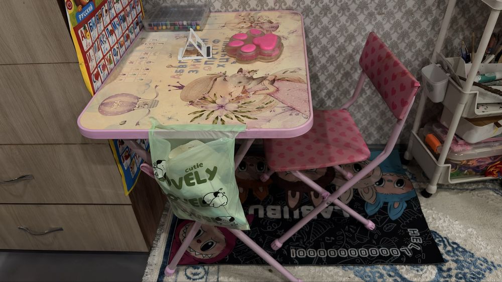 Детский стол и стул (парта)