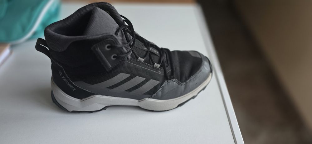 Обувки Adidas Terrex