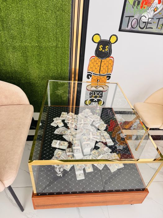 Срочно!!! Журнальный стол долларовый