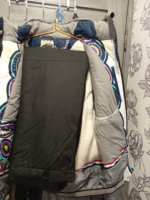 Продам зимний костюм