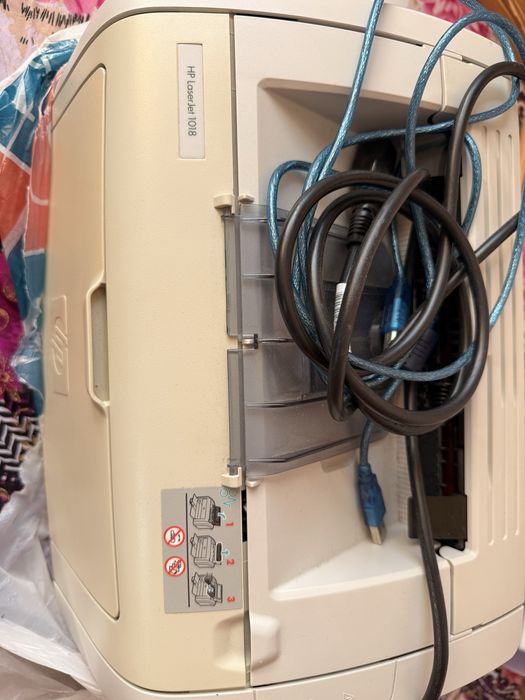 Продам принтер HP LaserJet 1018