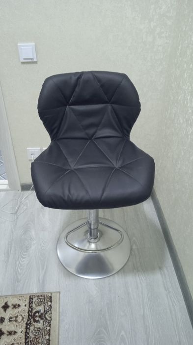 Ремонт и обивка офисных кресел