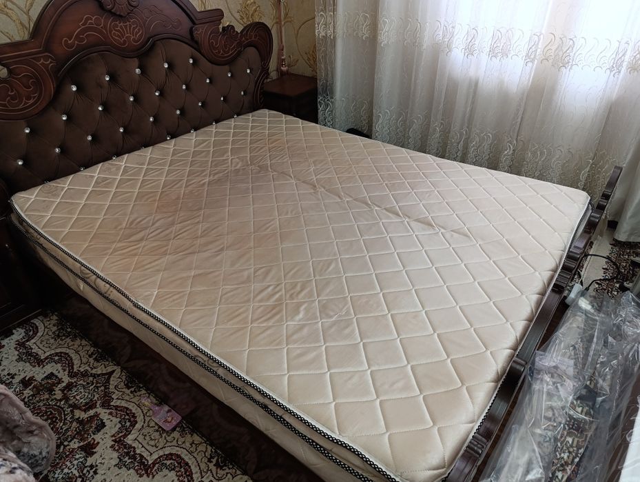 Matras sotiladi rasmdagide