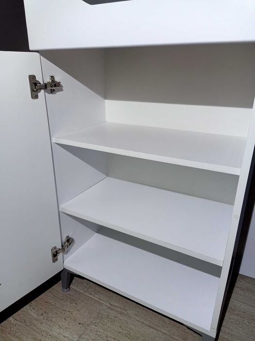 Скрин, Шкаф за антре заоблен бял гланц MDF 58 x 35 x 104,5-110 см