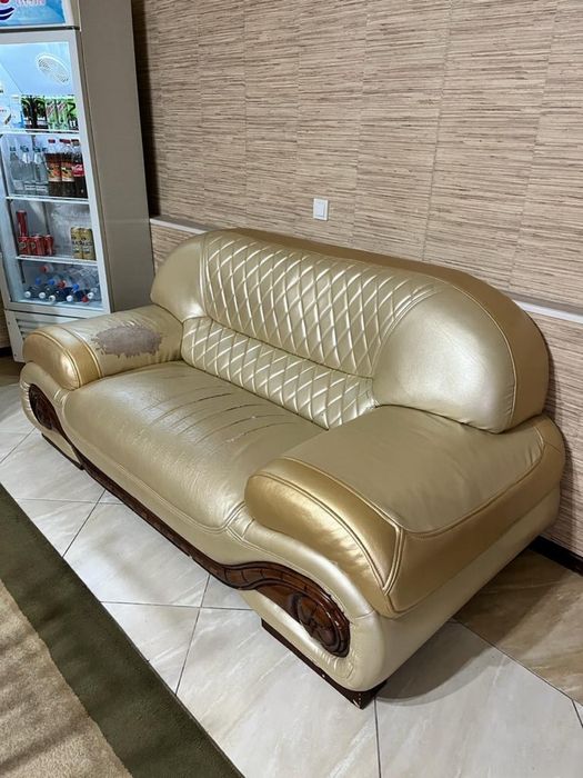 Обшивка. Диванов и кресель