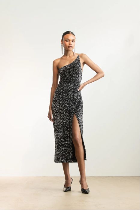 Zara нова рокля с пайети