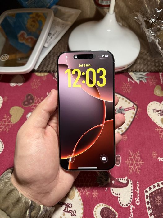 Iphone 16 pro 128GB stocare!