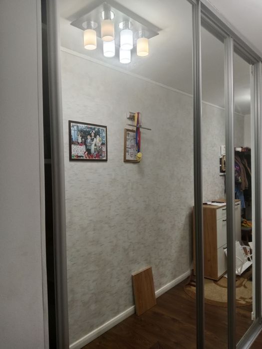 Продам двери от шкафа зеркальные