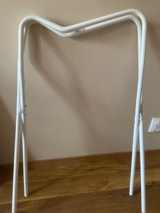 Стойка за леген за къпане на бебе