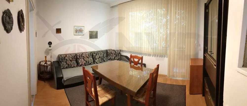 Дава се под наем Двустаен апартамент в Варна, Център - 80 кв.м за 498.27 € - Снимка #1
