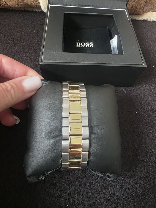Ceas Barbati Hugo Boss Cumparat din Londra am si Bonul de la Hugo Boss