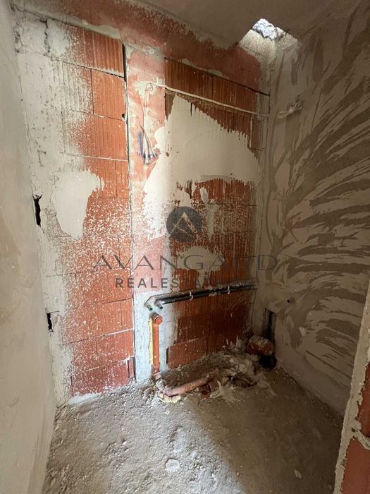 Продава се Тристаен апартамент в Пловдив, Кючук Париж - 148 кв.м за 698 €/кв.м - Снимка #6