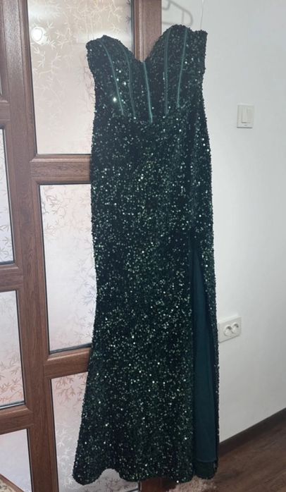 Rochie verde de ocazie cu paiete