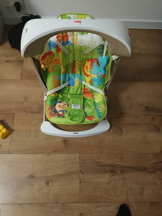 Шезлонг  люлеещ  със мелодии