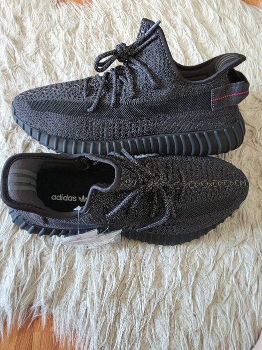 Adidasi adidas Yeezy