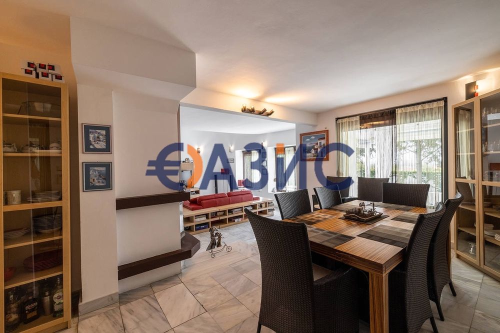 Продава се Къща в с. Кошарица, Област Бургас - 408 кв.м за 1713 €/кв.м - Снимка #4