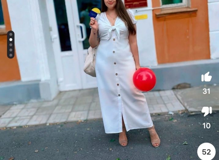 Продам платье  очень красивое