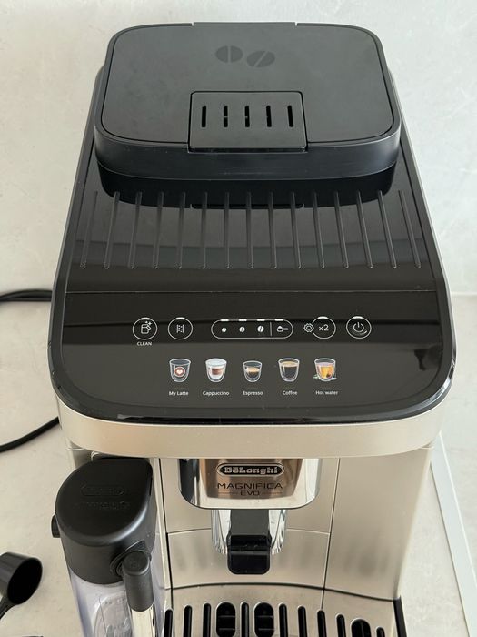 Кафеавтомат Delonghi Magnifica Evo ECAM290.61.SB