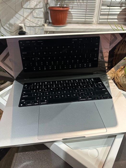 MacBook Pro 16 M3 Pro 18/512 Silver