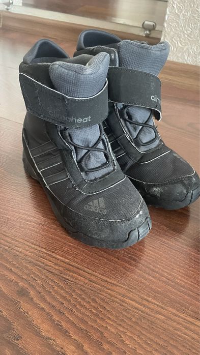 Продам зимние сапоги для мальчика