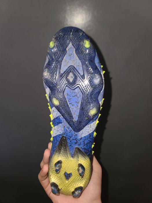 Бутсы адидас предатор