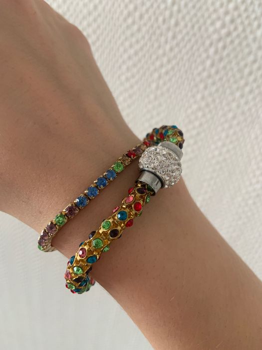 Браслетики на руку