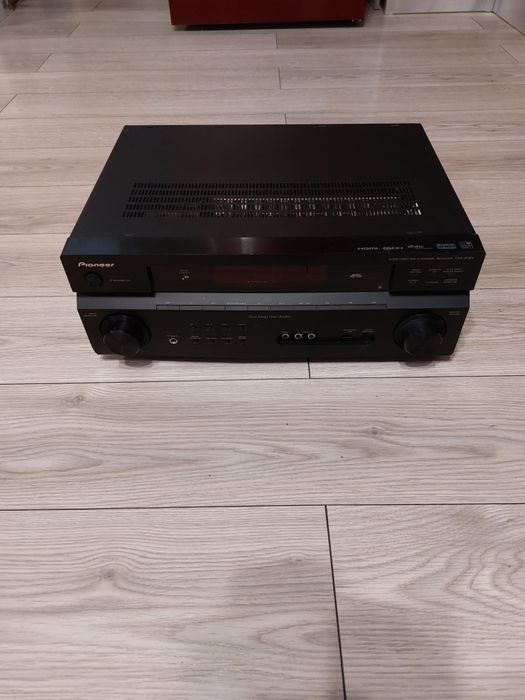 Vand Receptor/Receiver Pioneer VSX 818V 5.1 cu hdmi/usb