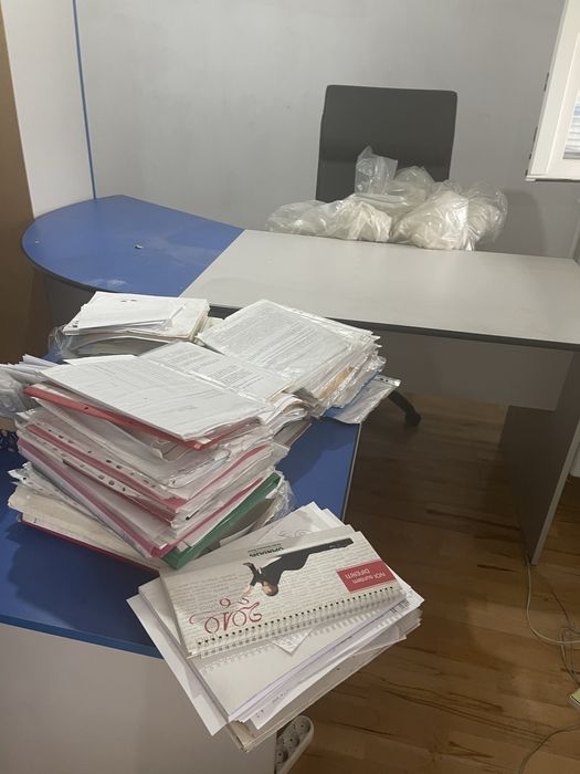 Birou de. Culoare albastra