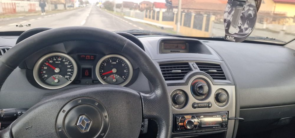 Renault Megan 2 -- 1.9Dci 130Cp -- 6+1trepte -- Carlig - Fiscal ! 3000lei - Cititi Anuntul !