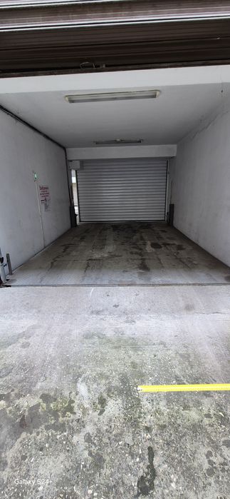 Продава се под земни паркоместа