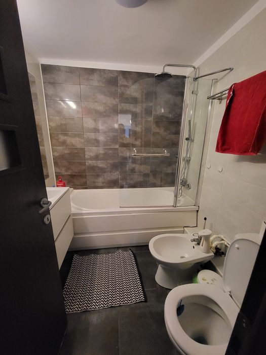 Inchiriez Apartament 3 camere Dristor
