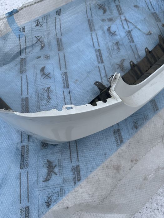 Задний бампер камри 70