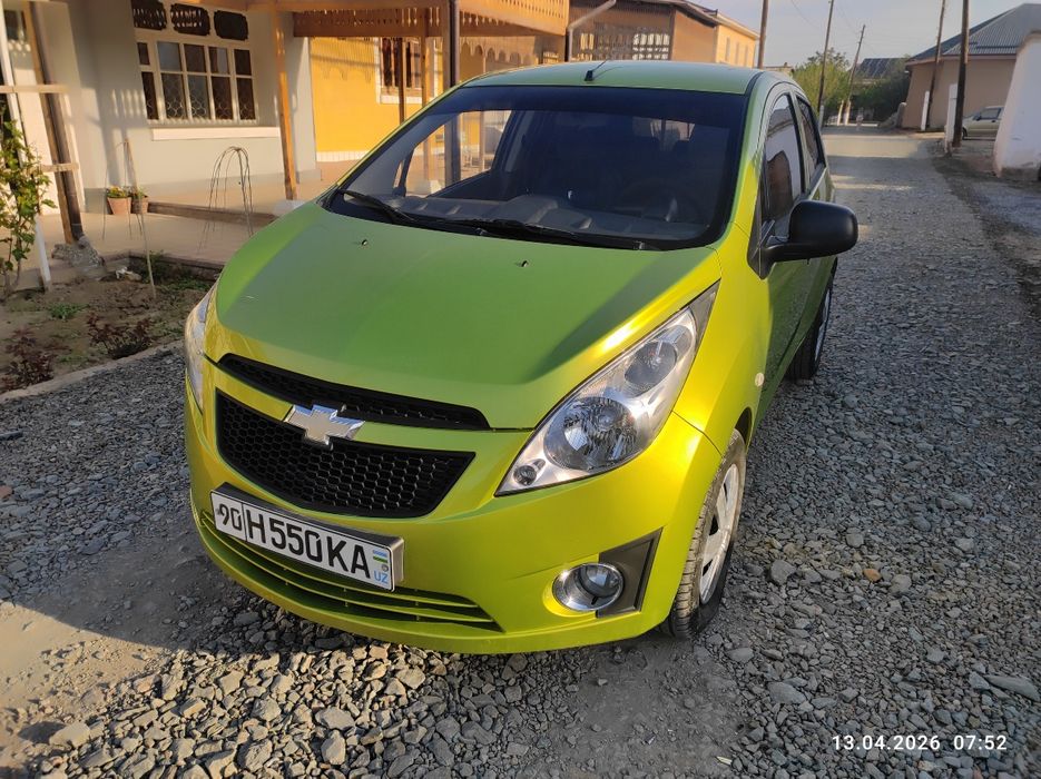 Spark.  сотилади