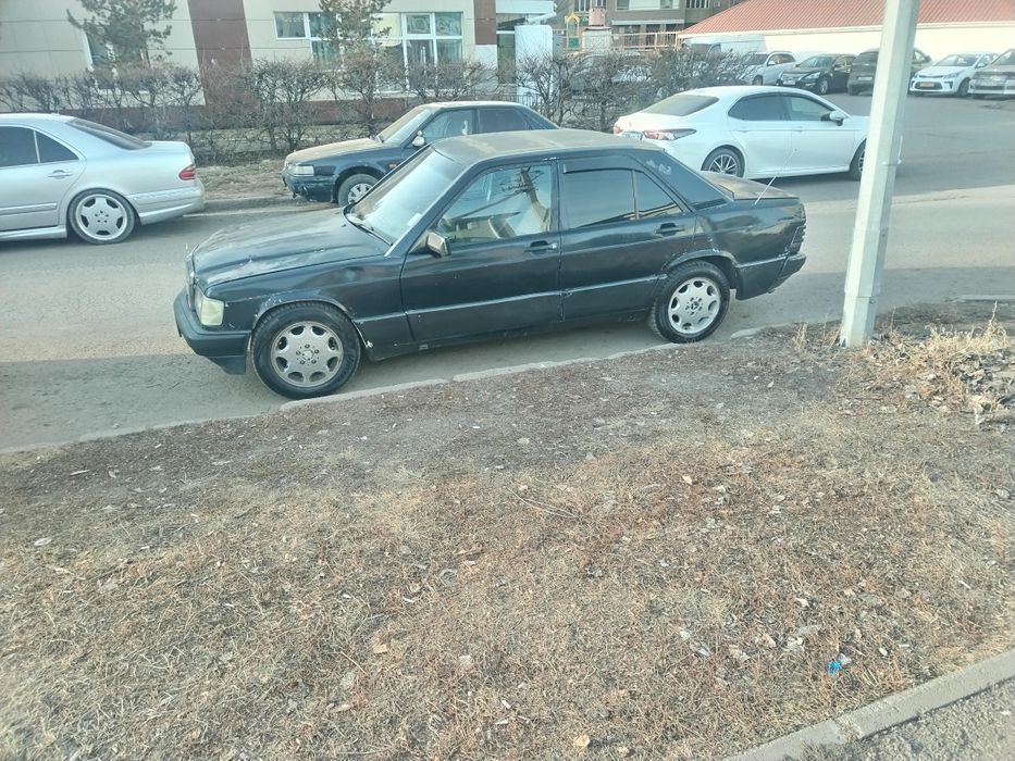 Мерсадес 190 срочна