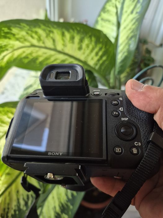 Aparat foto Sony RX10 MK IV