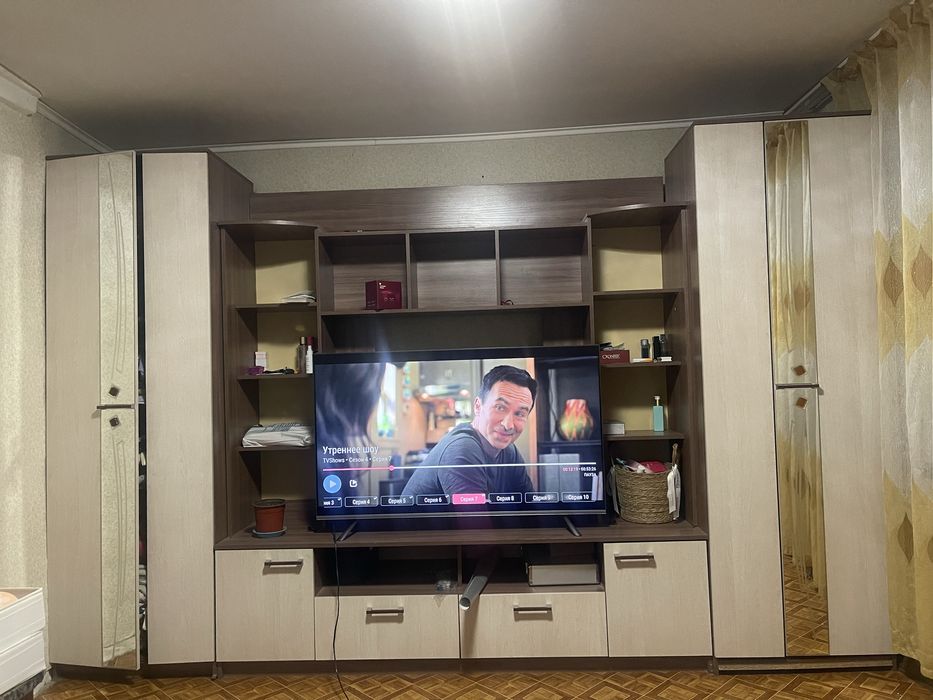 Стенка, либо горка . Не новая.