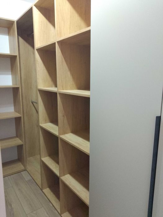 Închiriere apartament, confort de casă cu grădină privată