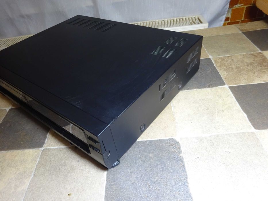 Video recorder Funai VCR-8103/HiFi Stereo -defect