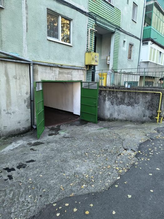 Închiriez garaj sub bloc  zona Modern -Telegrafului