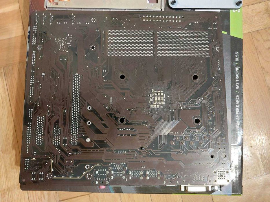 Gigabyte GA-AB350M DS3H