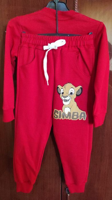 Продам новый костюм.