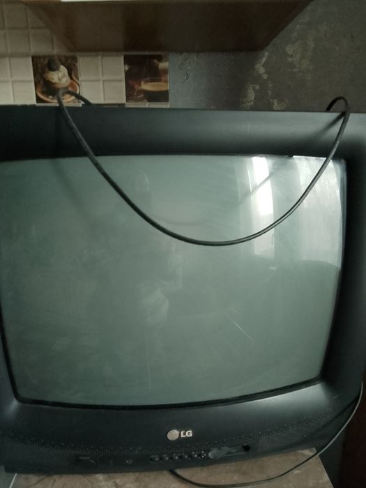 Продам телевизор